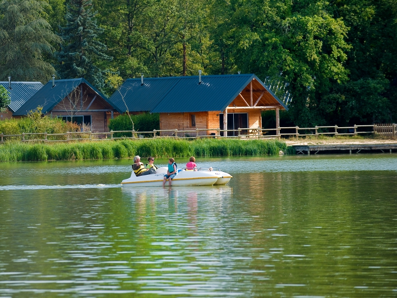 lac de rillé, destination préférée de vintage camper Touraine